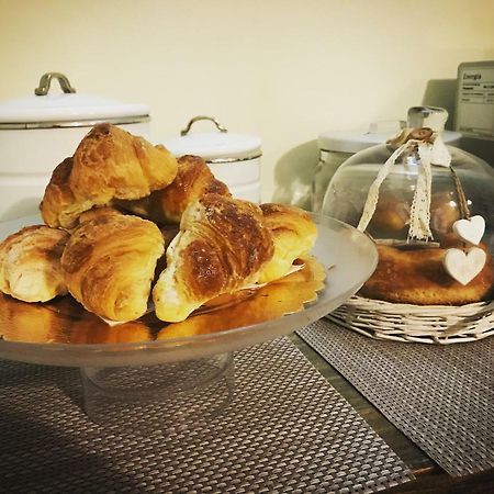 Bed and Breakfast Svevaus Бари Экстерьер фото